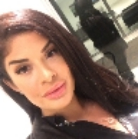 Meet your Posher, Alenka - Picture 2 of 3